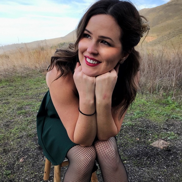 Meet the Posher Other - Meet your Posher, Cynthia